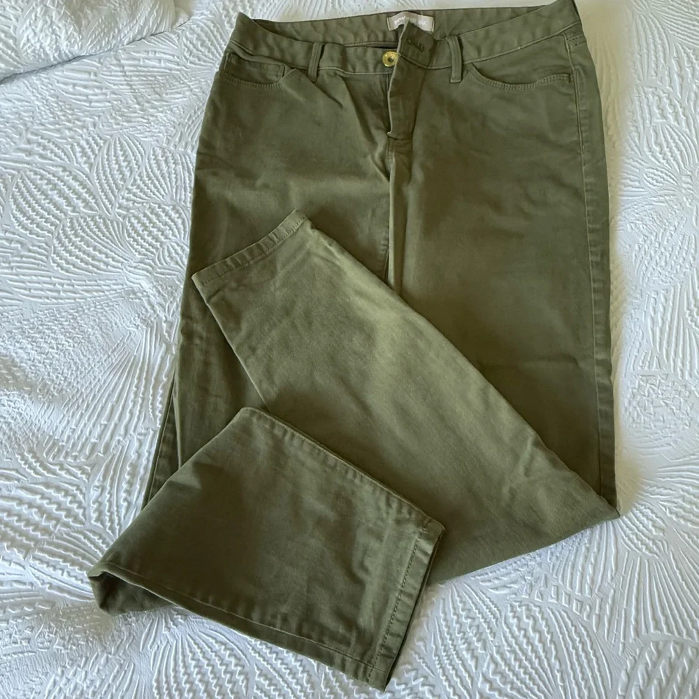Banana Republic Olive Green Trousers - Picture 1 of 3
